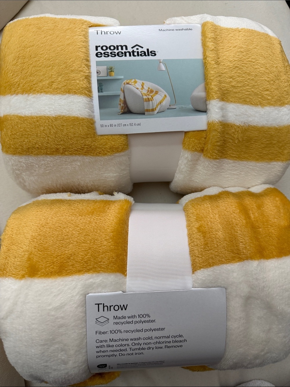 2 Room Essentials Plush Striped Throw Blankets New college Dorm